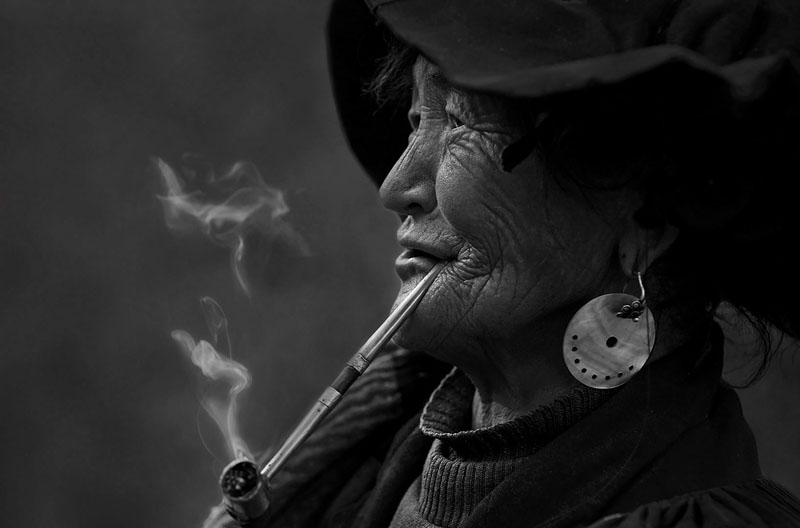 Yi ethnic elderly